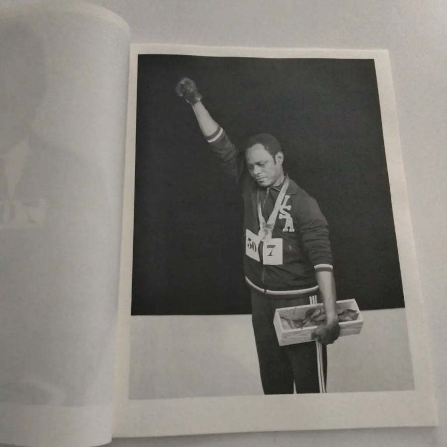 African Spirits: Self-portraits by Samuel Fosso. Edition of 400 copies.